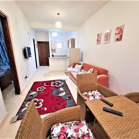 2 Bedroom Modern Flat At Makadi Heights